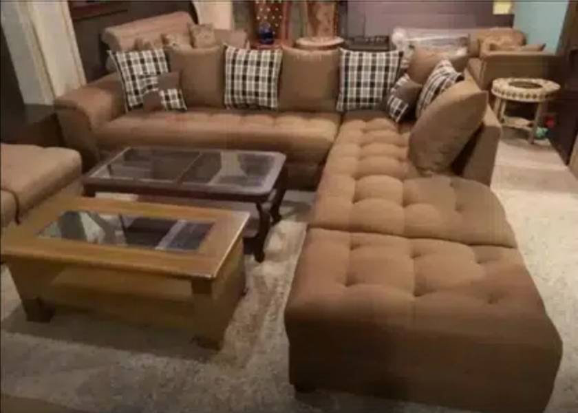 Beautiful design L shape sofa set available on easy payment 8
