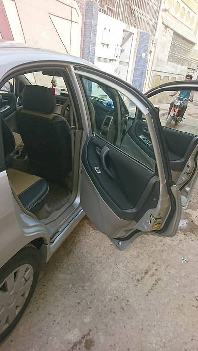 Suzuki Liana registered 2007