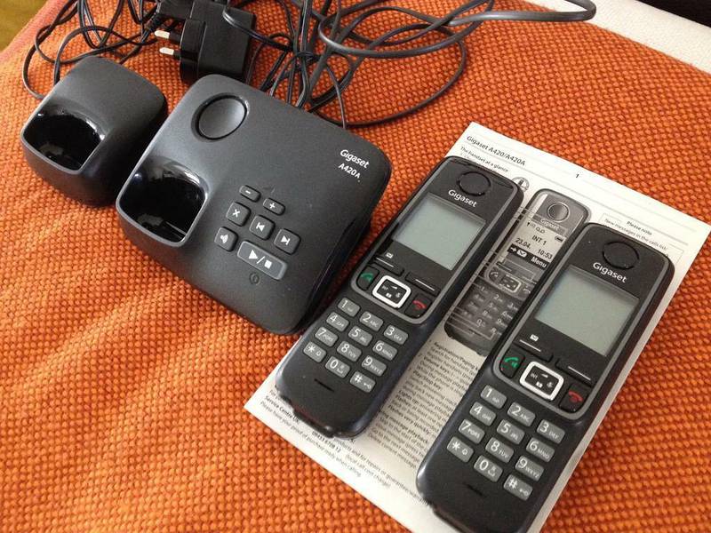 Twin Cordless Phone in-build wireless intercom 0