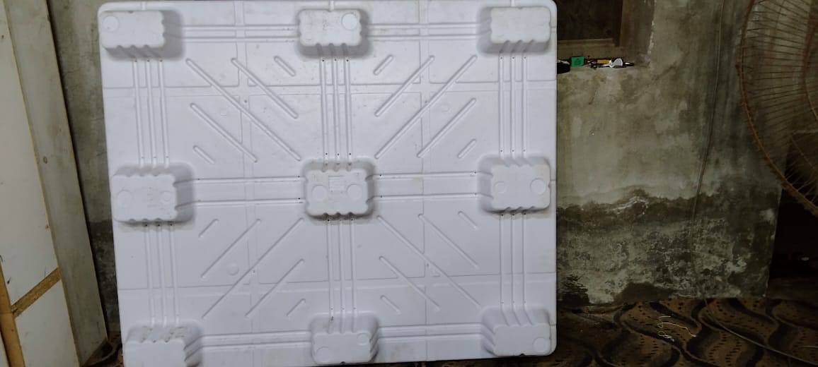 plastic pallet 4