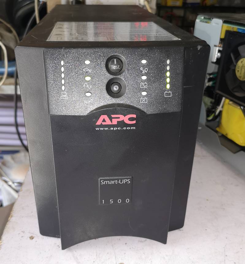 Apc Smart Ups 1500va 24v 980WATT pure sine wave ups 0