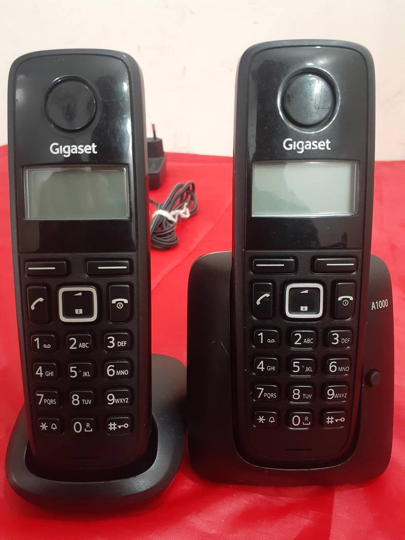 cordless phone with wireless intercom by German 0