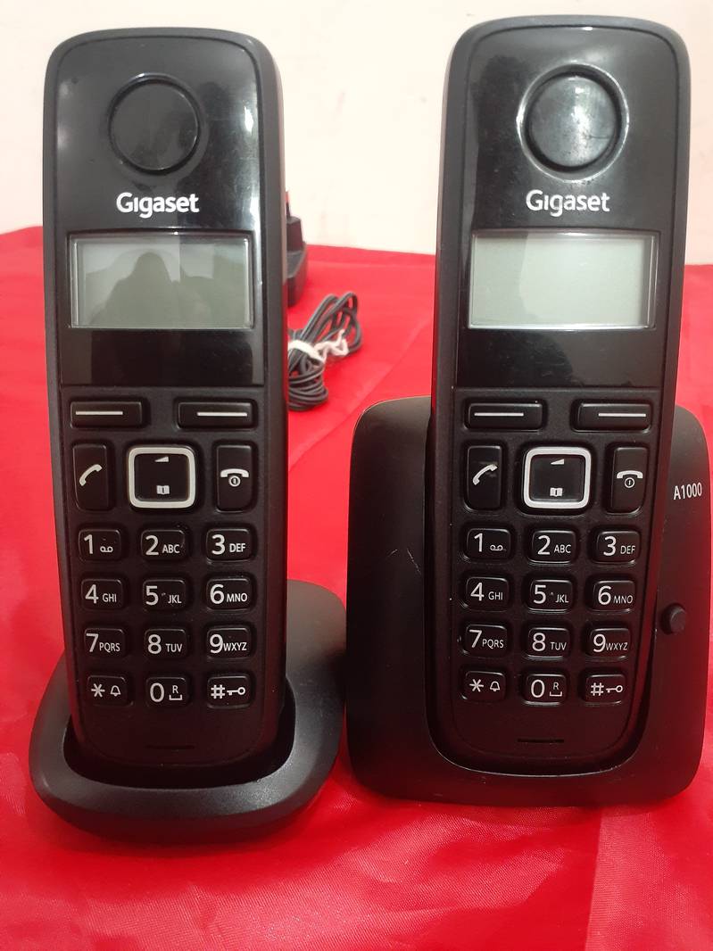 cordless phone with wireless intercom by German 1