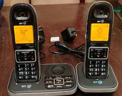 Twin Cordless phone with wireless intercom
