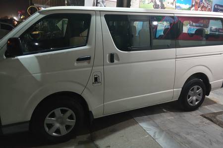 booking haice for picnic and shadi