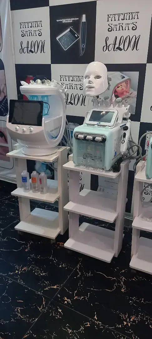 Hydra Facial Machine Available 8 in 1 Unit Gullberg. . ,, 2