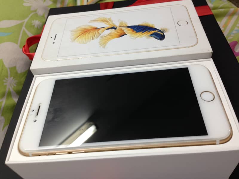 apple iphone 6s plus 32GB Golden 1