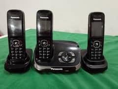 Panasonic cordless phones trio colour display
