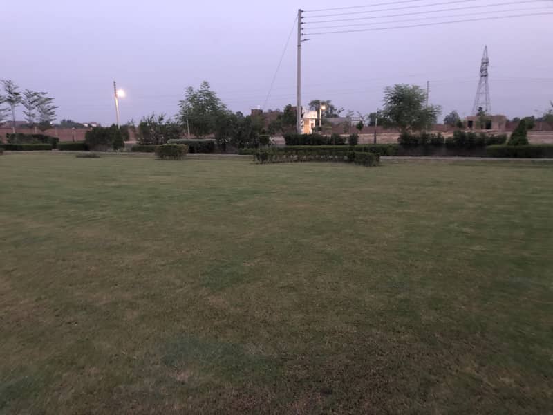 10 Marla plot for sale in Jeewan Avenue 0