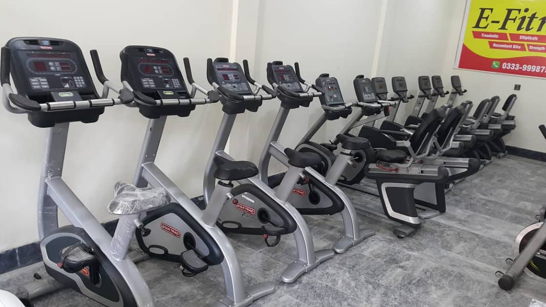 (BtLhr) Life Fitness USA Comercial Treadmills 2