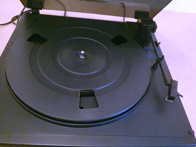 KENWOOD - Automatic Turntable System 1