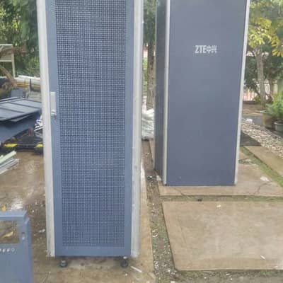 Server Rack 42U Different Brands HP / Dell / ZTE  - High Quality
