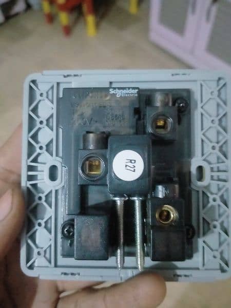 15 item mix socket n switches 17