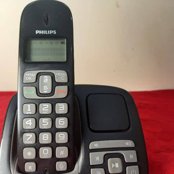 Philips Cordless with awnsering machine 18
