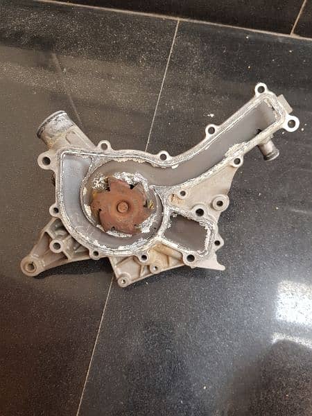 Mercedes W203 V6 Water pump 3