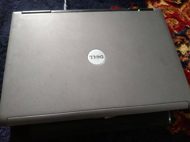 DELL LATITUDE 4