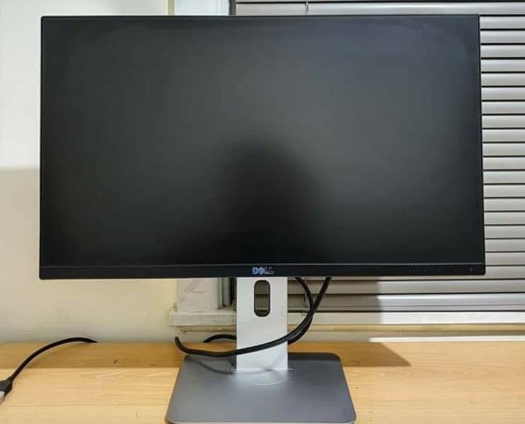 Dell Borderless 22 23 24 inch Moniter Available In Fresh Condition. 1