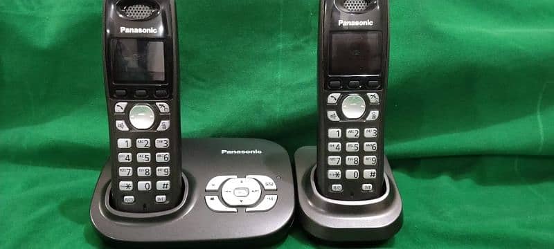 Panasonic Cordless Coloured Diplay with wireless intercom 4