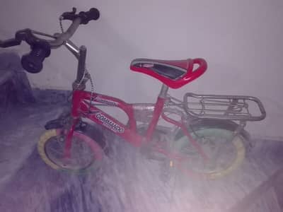 2 kids cycles in solid iron very stong 2 tyres 3 tyres in Excellent 5