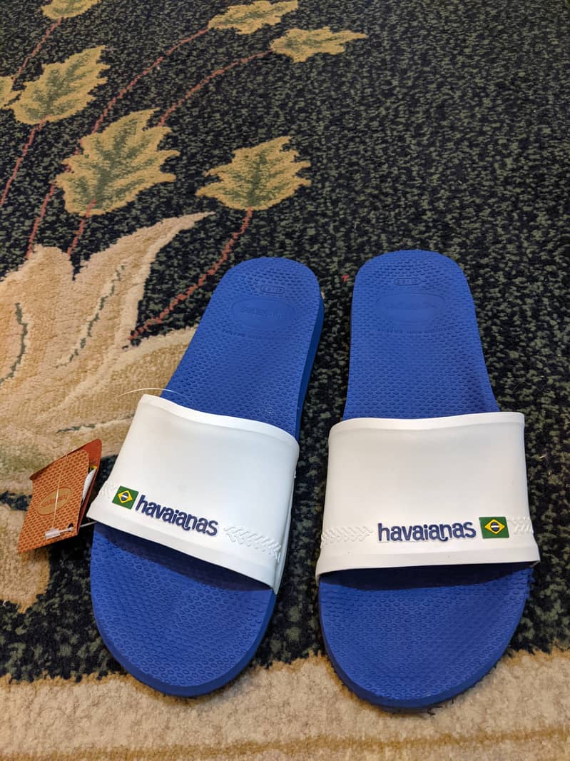 Havaianas white & blue Brasil slides. 1