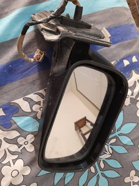 Vitz 2006 SideMirror 0