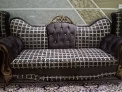 Classic Stylish Sofa Set