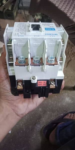 All types and all ampers contactor r available 18