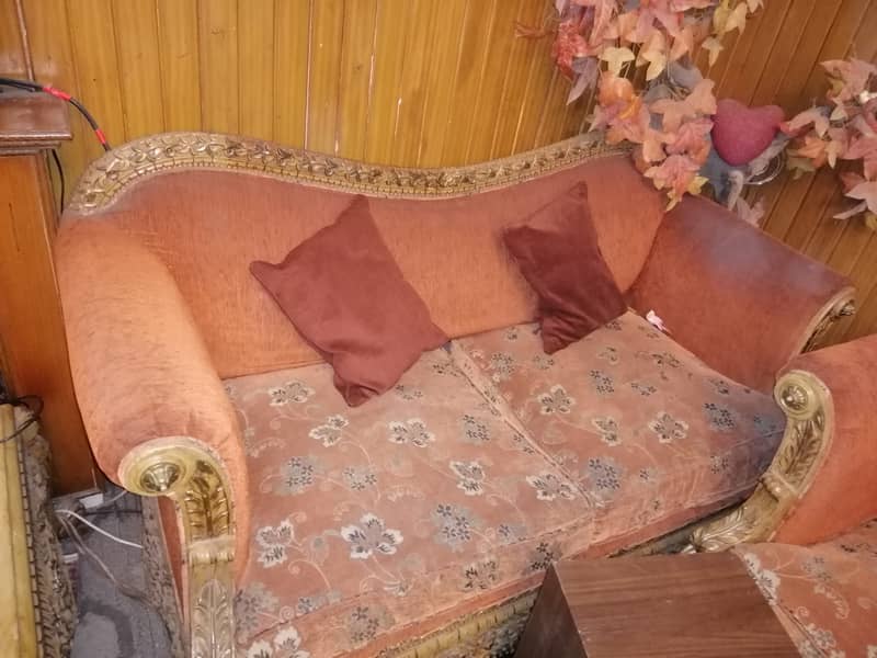 chiniyoti sofa 7 seater 3 table for sell condition 8.9 1