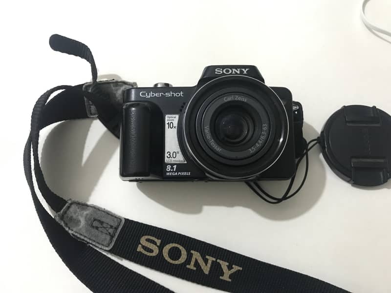Sony Cybershot Camera 3