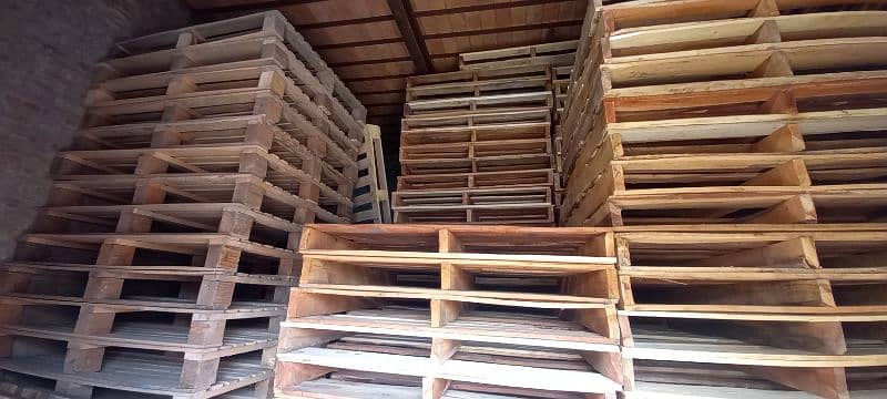 43inch  x 43 inch pallets bulk quantity 3