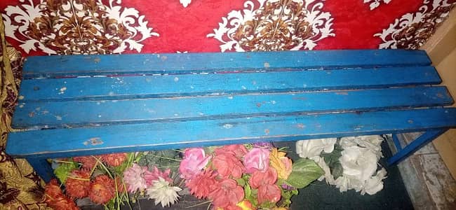 CLASSROOM CHILD BENCH & DESK