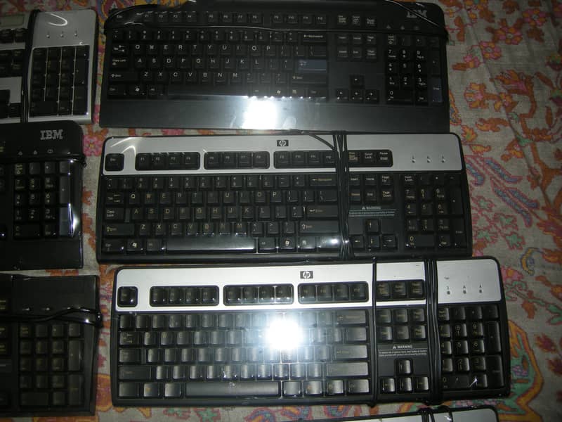 brand ps2 keyboard 80 piece lot 3