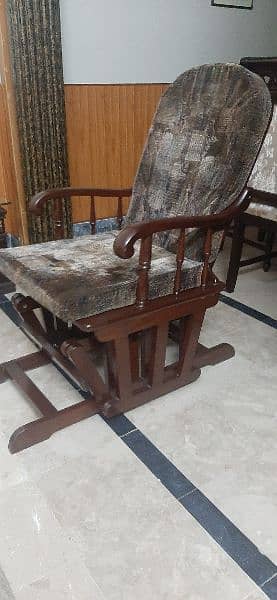 relaxing chair good condition. . . kharian cantt