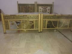 i am selling my 2 iron bed with mattress