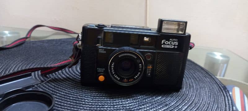 vintage camera 100% working condition 10 out of 10. 4