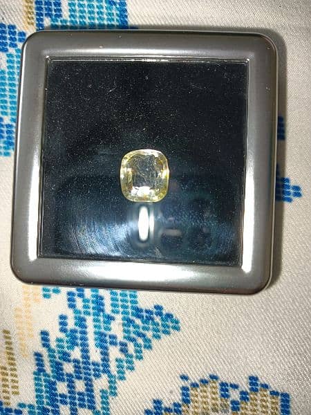 PUHKRAJ YELLOW SAPPHIRE 100% Natural 8