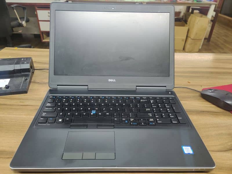 Dell precision 7520 workstation i7 0