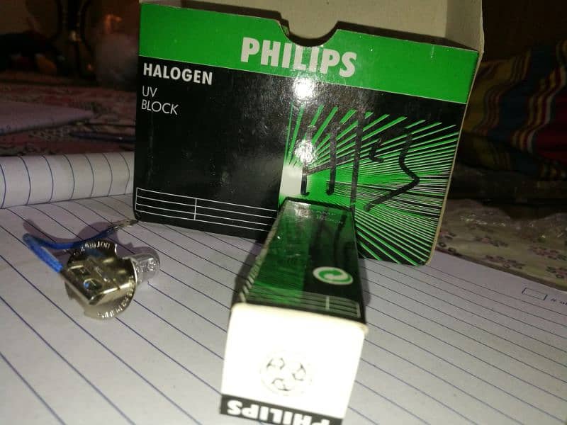 Halogen Bulb by Philips 5 peace 1