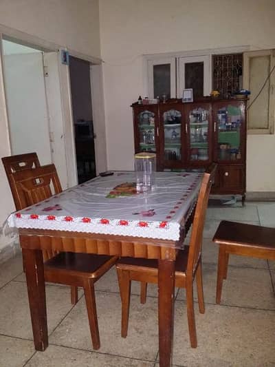 Imported 6 seater dining table
