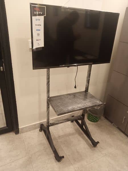 LCD LED Tv Floor Stand with wheels and shelf 5