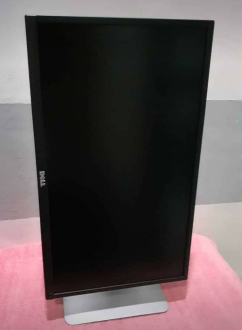 Dell Borderless 22 23 24 inch Moniter Available In Fresh Condition. 13