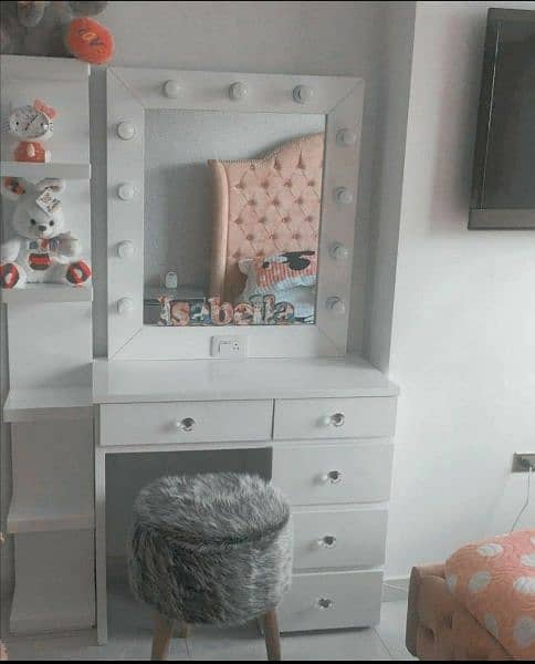 New arrival vanity dressing table with lights 0