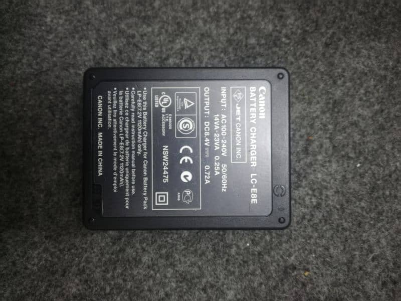 Canon Battery Charger LC-E8E 2