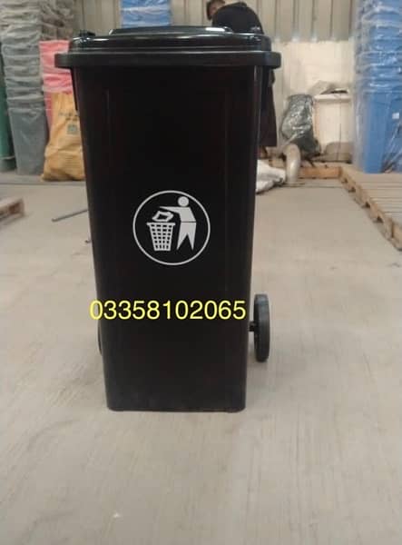 Dustbins / pedal bins 16