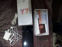 huawei y7prime orignal condition 10/10 with box chargr handfree