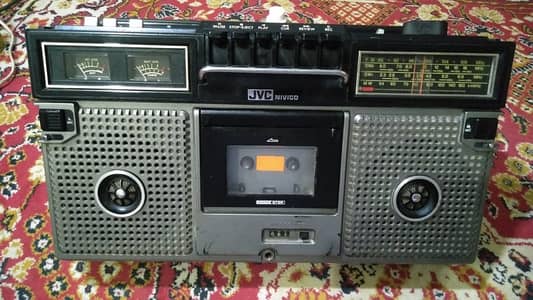 Beautiful JVC company tape recorder radio working condition 3