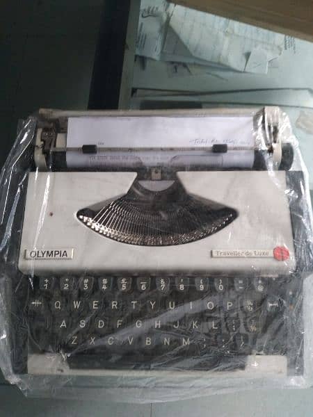 OLYMPIA Typewriters Available 3