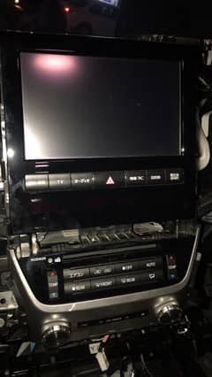 Toyota land cruiser 2018 LC 200 Missing sd card