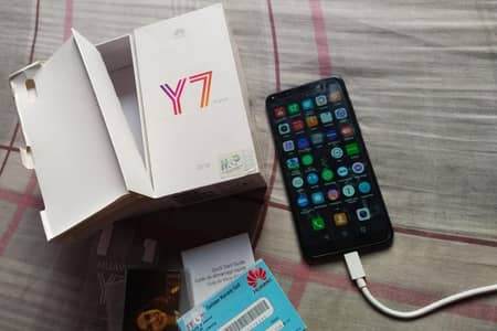 HUWAWIE NOVA 4GB 128GB