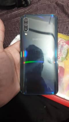 a50 Samsung 4gb 128gb full ok fingar not wark with charger  only call